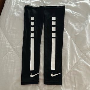 2 nike sleeves